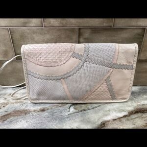 Vintage Carlos Falchi Creamy White crossbody Snakeskin Leather Clutch Classy